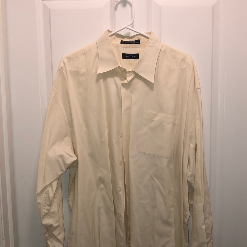 Nautica pale yellow men’s dress shirt